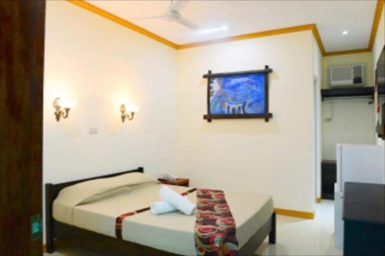 Reddoorz Premium Near Pristine Beach Puerto Princesa Екстер'єр фото