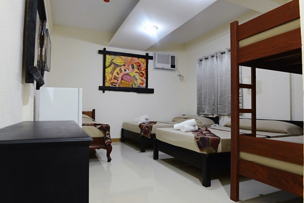 Reddoorz Premium Near Pristine Beach Puerto Princesa Екстер'єр фото