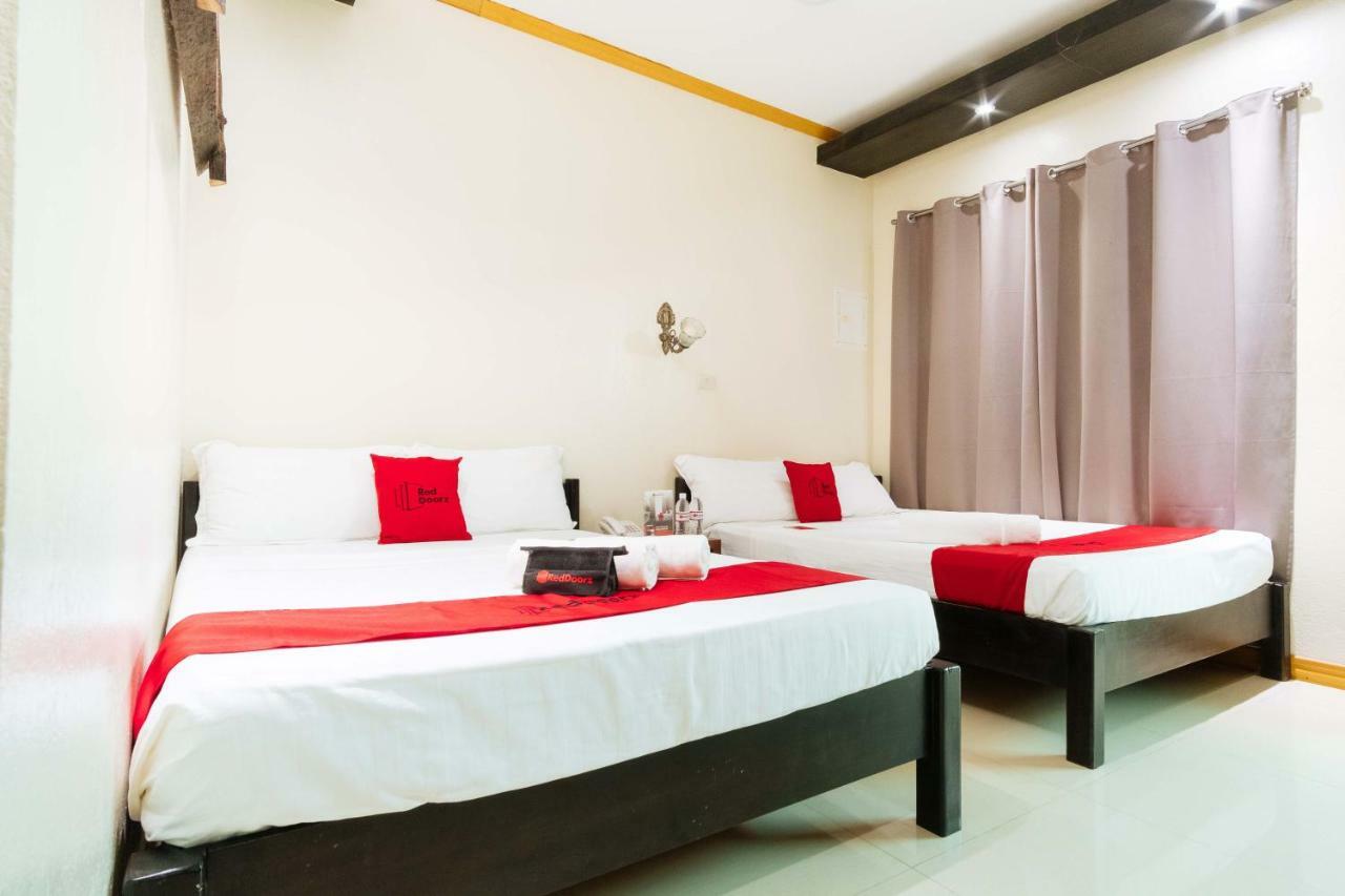 Reddoorz Premium Near Pristine Beach Puerto Princesa Екстер'єр фото