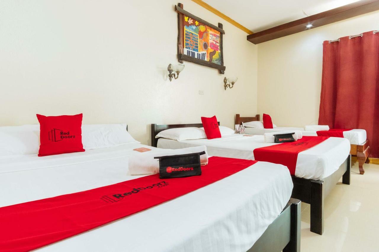 Reddoorz Premium Near Pristine Beach Puerto Princesa Екстер'єр фото
