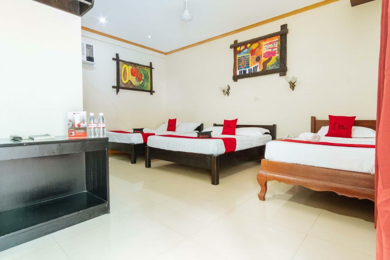 Reddoorz Premium Near Pristine Beach Puerto Princesa Екстер'єр фото